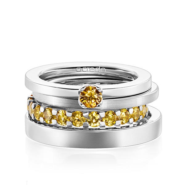 Set in witgoud 14 kt. met in totaal 2,32 ct. Briljant Saffier Geel van acredo
