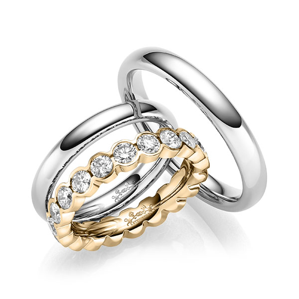 Set in witgoud 14 kt. met in totaal 2 ct. Briljant tw/si van Steinberg