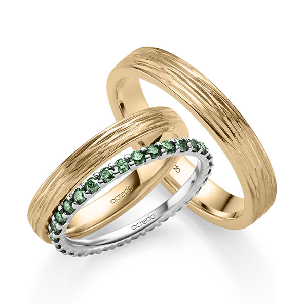 Set in witgoud 14 kt. volledig gezet met in totaal 0,62 ct. Briljant van acredo