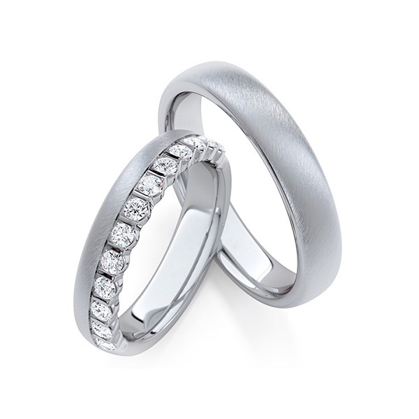 Set Klassieke Memoire-trouwringen in grijsgoud 14 kt. half gezet met in totaal 0,56 ct. tw/si van Steinberg