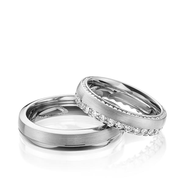 Set Klassieke Memoire-trouwringen in grijsgoud 14 kt. volledig gezet met in totaal 1,265 ct. Briljant tw/si van Steinberg