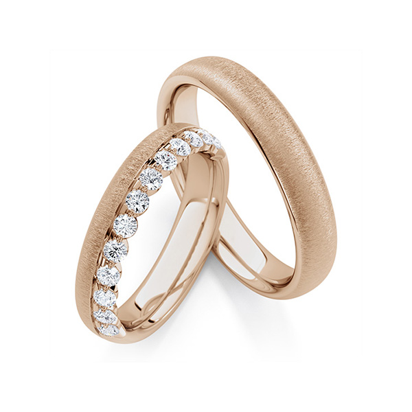 Set Klassieke Memoire-trouwringen in Peach-Gold 585 half gezet met in totaal 0,48 ct. tw/si van Steinberg