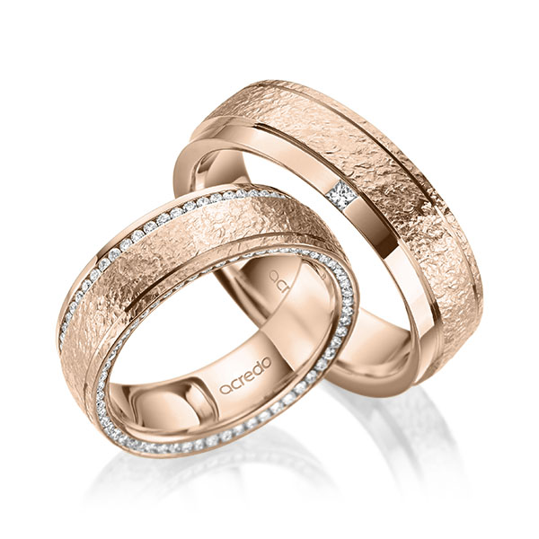 Set Klassieke Memoire-trouwringen in roodgoud 14 kt. , crushed volledig gezet met in totaal 0,6 ct. Briljant & Princess-Diamant tw/si van acredo
