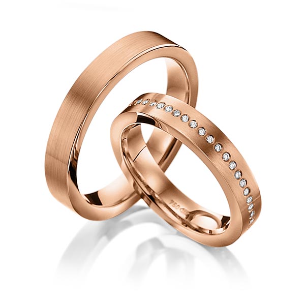 Set klassieke Memoire-trouwringen in roodgoud 14 kt. half gezet met in totaal 0,14 ct. Briljant tw/si van Eternal Touch - Y-1119-5 Set klassieke Memoire-trouwringen in roodgoud 14 kt. half gezet met in totaal 0,14 ct. Briljant tw/si van Eternal Touch - Y-1119-5