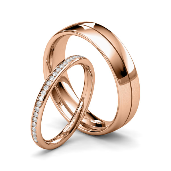 Set klassieke Memoire-trouwringen in roodgoud 14 kt. half gezet met in totaal 0,184 ct. Briljant tw/si van acredo