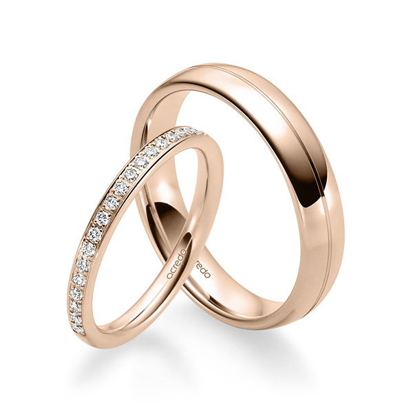 Set klassieke Memoire-trouwringen in roodgoud 14 kt. half gezet met in totaal 0,22 ct. Briljant tw/si van acredo - A-2322-4 Set klassieke Memoire-trouwringen in roodgoud 14 kt. half gezet met in totaal 0,22 ct. Briljant tw/si van acredo - A-2322-4