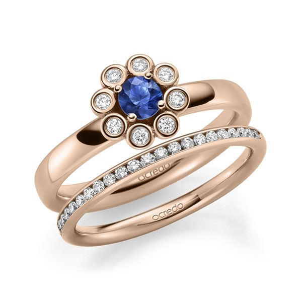 Set klassieke Memoire-trouwringen in roodgoud 14 kt. half gezet met in totaal 0,59 ct. Briljant tw/si Saffier Blauw van acredo