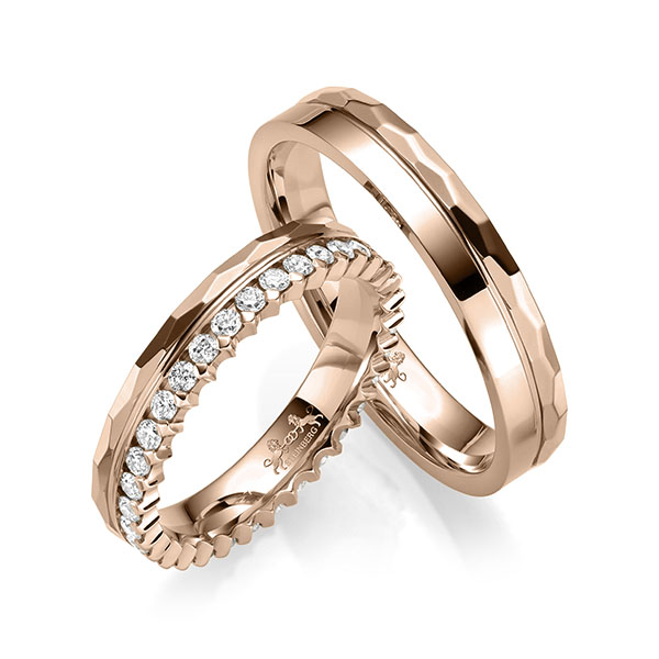 Set Klassieke Memoire-trouwringen in roodgoud 14 kt. volledig gezet met in totaal 0,68 ct. Briljant tw/si van Steinberg