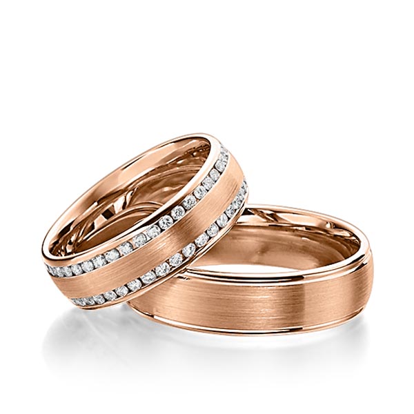 Set Klassieke Memoire-trouwringen in roodgoud 14 kt. volledig gezet met in totaal 0,92 ct. Briljant tw/si van Steinberg