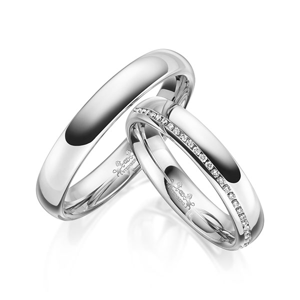 Set Klassieke Memoire-trouwringen in witgoud 14 kt. half gezet met in totaal 0,145 ct. Briljant tw/si van Steinberg