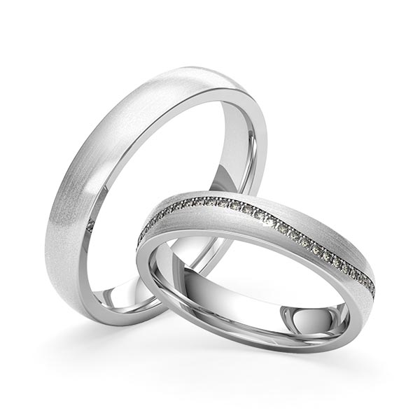 Set klassieke Memoire-trouwringen in witgoud 14 kt. volledig gezet met in totaal 0,275 ct. Briljant tw/si van Merii