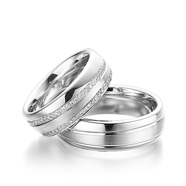 Set Klassieke Memoire-trouwringen in witgoud 14 kt. volledig gezet met in totaal 0,61 ct. Briljant tw/si van Steinberg