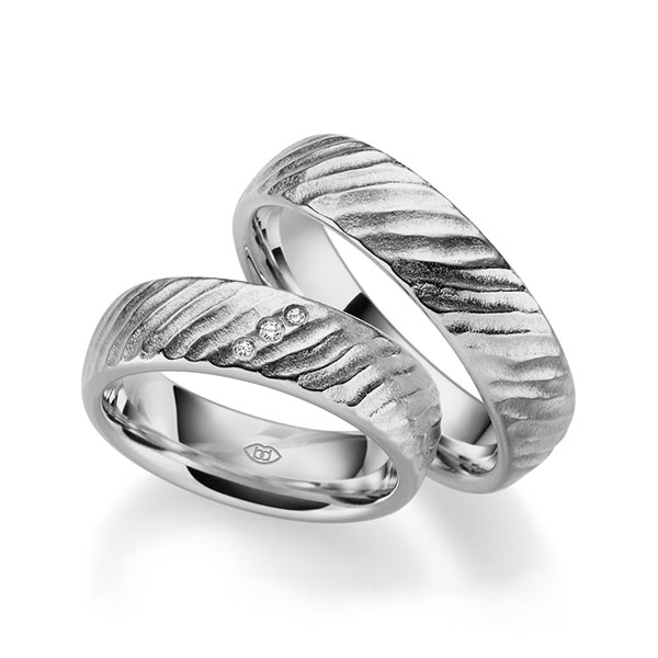 Set Klassieke trouwringen in 600 Platinahoudend metaal (60%) met in totaal 0,02 ct. Briljant tw/si van Eternal Touch