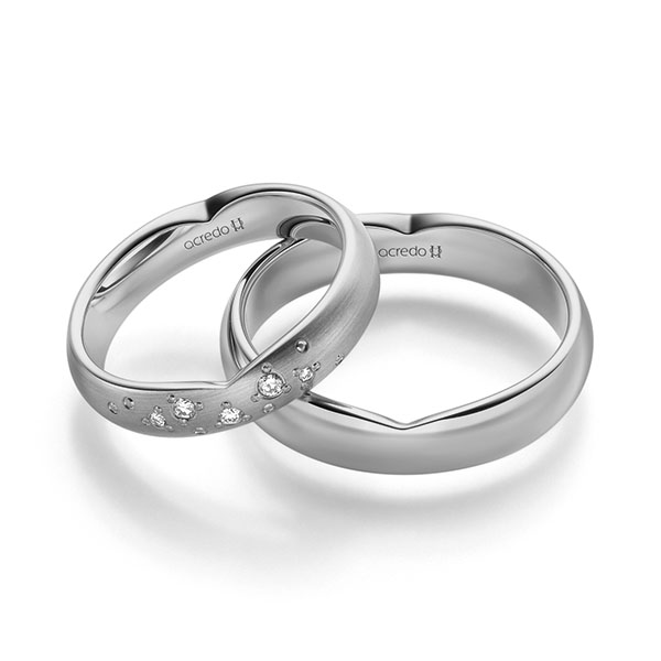 Set Klassieke trouwringen in 600 Platinahoudend metaal (60%) met in totaal 0,063 ct. Briljant tw/si van acredo