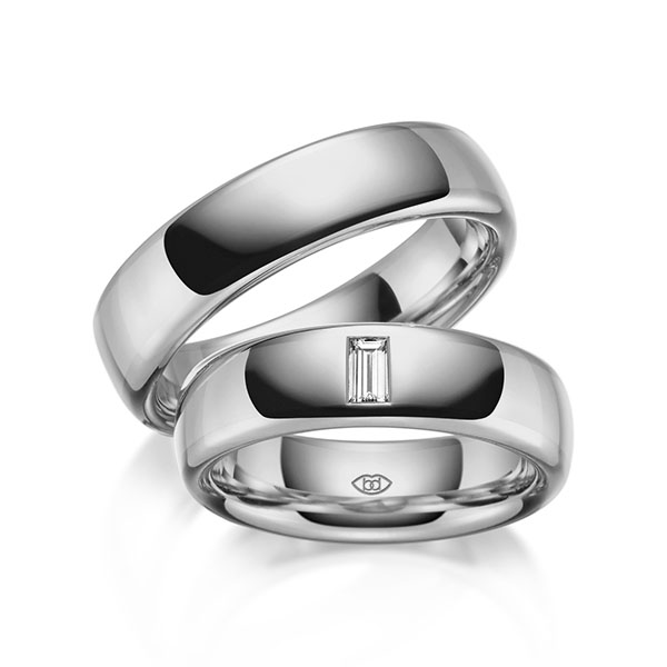 Set klassieke trouwringen in 600 Platinahoudend metaal (60%) met in totaal 0,15 ct. Baguette-Diamant tw,vs van Eternal Touch
