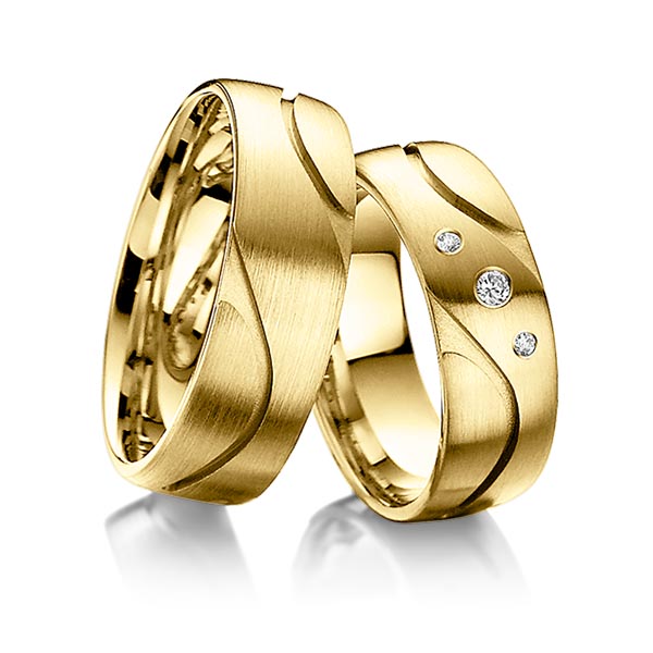 Set Klassieke trouwringen in buiten geelgoud 14 kt. , binnen geelgoud 14 kt. met in totaal 0,08 ct. Briljant tw/si van Steinberg