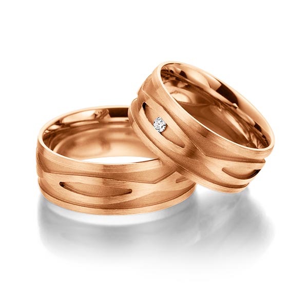 Set Klassieke trouwringen in buiten roodgoud 14 kt. , binnen roodgoud 14 kt. met in totaal 0,04 ct. Briljant tw/si van Steinberg - T-1067-4 Set Klassieke trouwringen in buiten roodgoud 14 kt. , binnen roodgoud 14 kt. met in totaal 0,04 ct. Briljant tw/si van Steinberg - T-1067-4