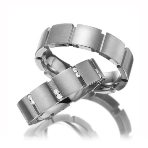 Set Klassieke trouwringen in buiten witgoud 14 kt. , binnen witgoud 14 kt. met in totaal 0,2 ct. Briljant tw/si van Eternal Touch