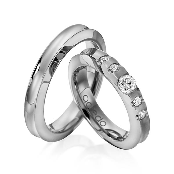 Set klassieke trouwringen in dark grey gold 14 kt. met 0,3 ct. + in totaal 0,12 ct. Briljant tw/si van acredo - A-1118-4