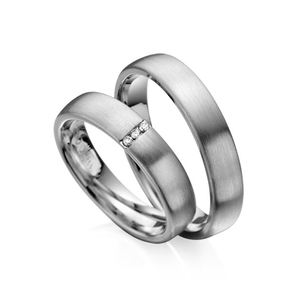 Set klassieke trouwringen in dark grey gold 14 kt. met in totaal 0,03 ct. Briljant tw/si van Steinberg - Q-1038-6