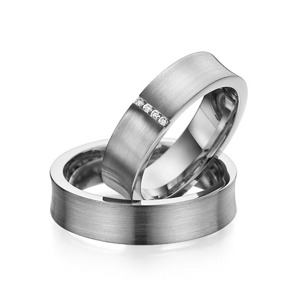 Set klassieke trouwringen in dark grey gold 14 kt. met in totaal 0,04 ct. Briljant tw/si van Steinberg - Q-1079-5