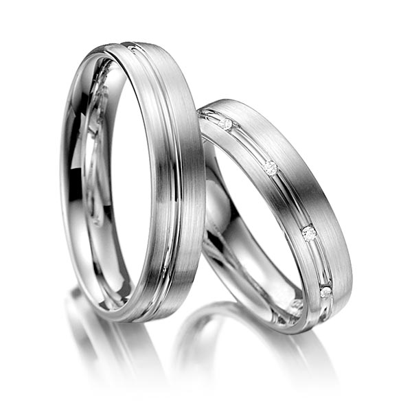 Set Klassieke trouwringen in dark grey gold 14 kt. met in totaal 0,05 ct. Briljant tw/si van Steinberg - Q-1198-25 Set Klassieke trouwringen in dark grey gold 14 kt. met in totaal 0,05 ct. Briljant tw/si van Steinberg - Q-1198-25