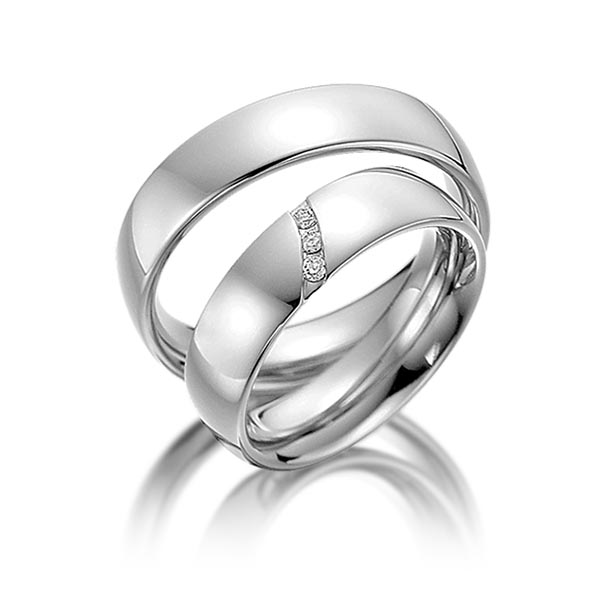 Set klassieke trouwringen in dark grey gold 14 kt. met in totaal 0,06 ct. Briljant tw/si van Steinberg
