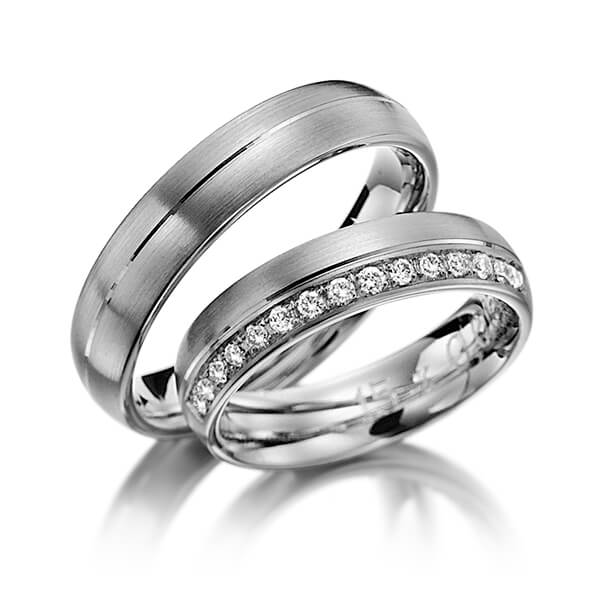 Set Klassieke trouwringen in dark grey gold 14 kt. met in totaal 0,225 ct. Briljant tw/si van Eternal Touch - Y-1031-6