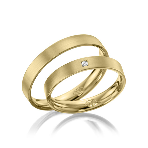 Set Klassieke trouwringen in geelgoud 14 kt. met in totaal 0,015 ct. Briljant tw/si 