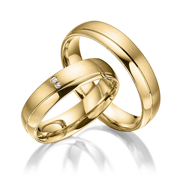 Set Klassieke trouwringen in geelgoud 14 kt. met in totaal 0,015 ct. Briljant tw/si van acredo - A-3018-3 Set Klassieke trouwringen in geelgoud 14 kt. met in totaal 0,015 ct. Briljant tw/si van acredo - A-3018-3