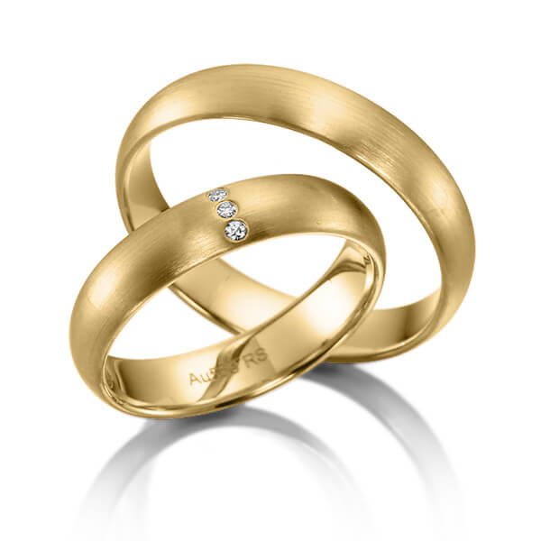 Set klassieke trouwringen in geelgoud 14 kt. met in totaal 0,024 ct. Briljant tw/si van acredo - S-1120-2