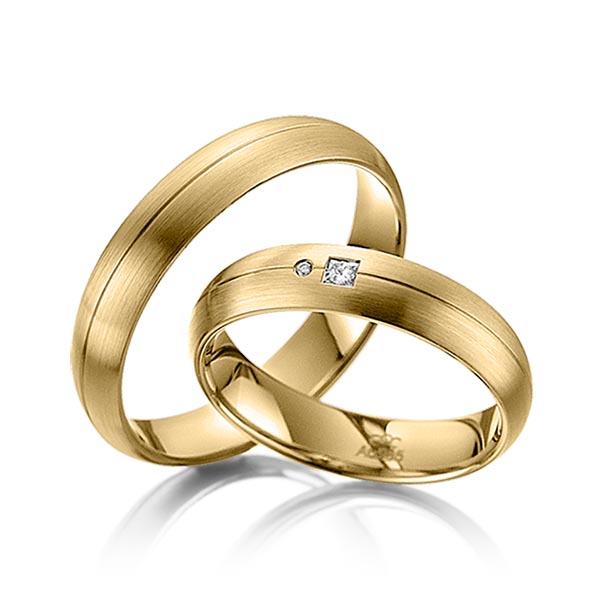 Set Klassieke trouwringen in geelgoud 14 kt. met in totaal 0,035 ct. Princess-Diamant & Briljant tw/si van acredo - A-4005-3 Set Klassieke trouwringen in geelgoud 14 kt. met in totaal 0,035 ct. Princess-Diamant & Briljant tw/si van acredo - A-4005-3