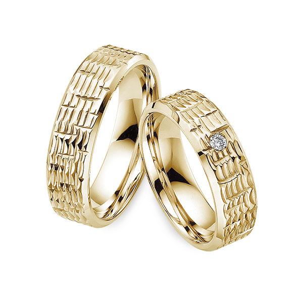 Set Klassieke trouwringen in geelgoud 14 kt. met in totaal 0,05 ct. Briljant tw/si van Eternal Touch