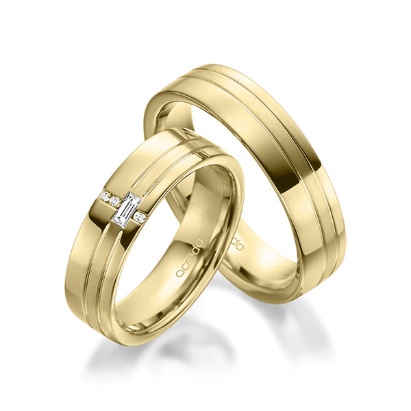 Set Klassieke trouwringen in geelgoud 14 kt. met in totaal 0,074 ct. Baguette-Diamant & Briljant tw,vs tw/si van acredo