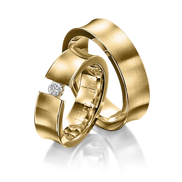 Set klassieke trouwringen in geelgoud 14 kt. met in totaal 0,15 ct. Briljant tw/si van Eternal Touch - Y-1128-1 Set klassieke trouwringen in geelgoud 14 kt. met in totaal 0,15 ct. Briljant tw/si van Eternal Touch - Y-1128-1