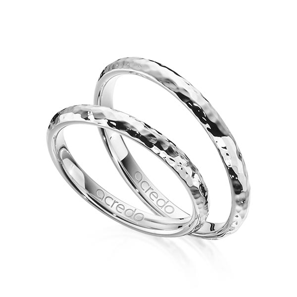 Set klassieke trouwringen in grijsgoud 14 kt. hamerslag van acredo - A-1360-2