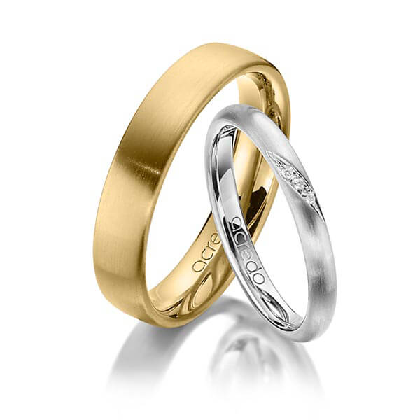 Set klassieke trouwringen in grijsgoud 14 kt. met in totaal 0,015 ct. Briljant tw/si van acredo - A-1386-10