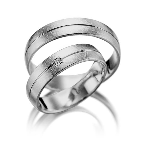 Set Klassieke trouwringen in grijsgoud 14 kt. met in totaal 0,015 ct. Briljant tw/si van Merii