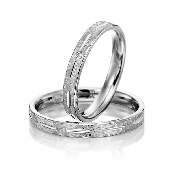 Set Klassieke trouwringen in grijsgoud 14 kt. met in totaal 0,01 ct. Briljant tw/si van Merii