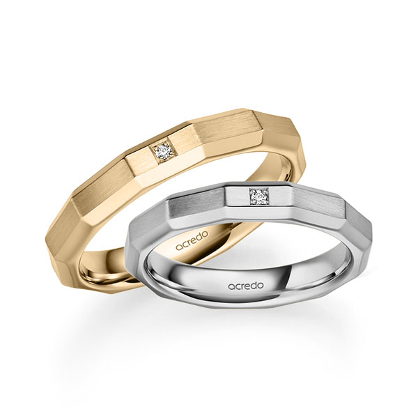 Set Klassieke trouwringen in grijsgoud 14 kt. met in totaal 0,02 ct. Briljant tw/si van acredo