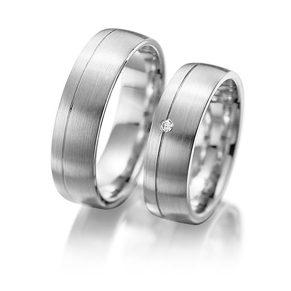 Set Klassieke trouwringen in grijsgoud 14 kt. met in totaal 0,02 ct. Briljant tw/si van Merii - M-1148-5 Set Klassieke trouwringen in grijsgoud 14 kt. met in totaal 0,02 ct. Briljant tw/si van Merii - M-1148-5