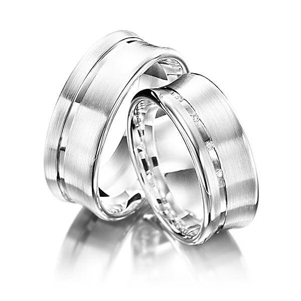 Set Klassieke trouwringen in grijsgoud 14 kt. met in totaal 0,032 ct. Briljant tw/si van Merii