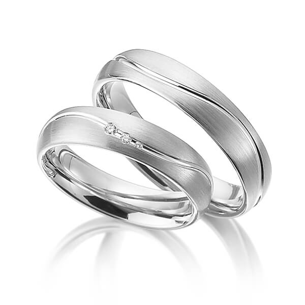 Set Klassieke trouwringen in grijsgoud 14 kt. met in totaal 0,03 ct. Briljant tw/si van Eternal Touch