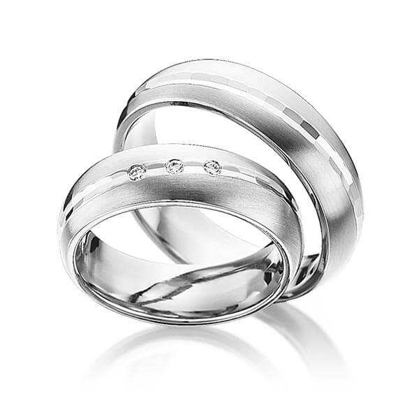 Set Klassieke trouwringen in grijsgoud 14 kt. met in totaal 0,045 ct. Briljant tw/si van Eternal Touch