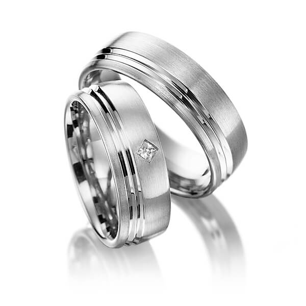 Set Klassieke trouwringen in grijsgoud 14 kt. met in totaal 0,05 ct. Princess-Diamant tw/si van Merii