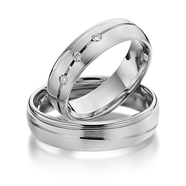 Set Klassieke trouwringen in grijsgoud 14 kt. met in totaal 0,06 ct. Briljant tw/si van Steinberg