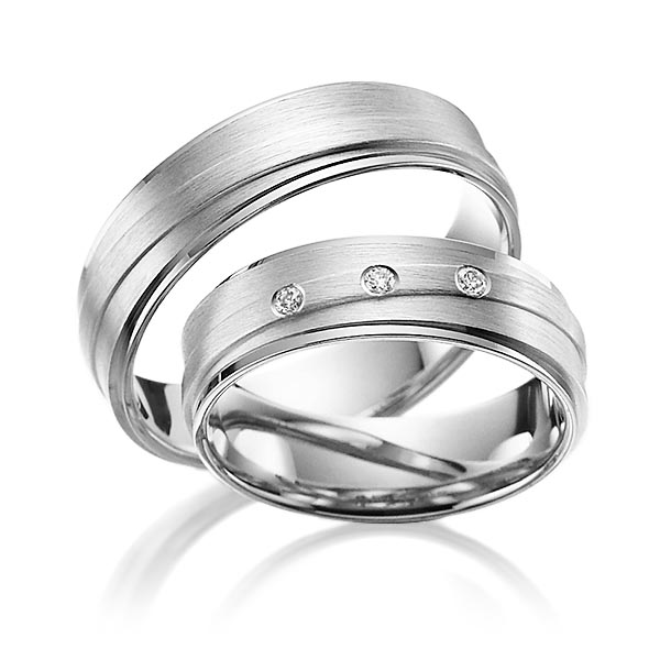 Set Klassieke trouwringen in grijsgoud 14 kt. met in totaal 0,06 ct. Briljant tw/si van Steinberg
