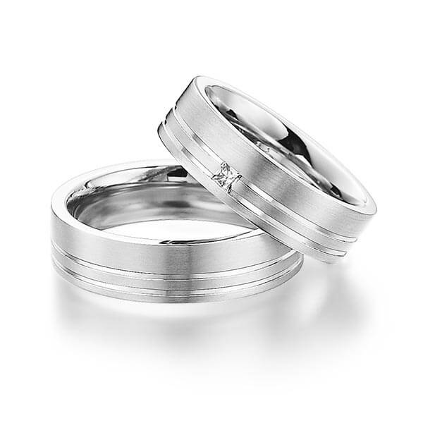 Set Klassieke trouwringen in grijsgoud 14 kt. met in totaal 0,06 ct. Princess-Diamant tw/si van Eternal Touch