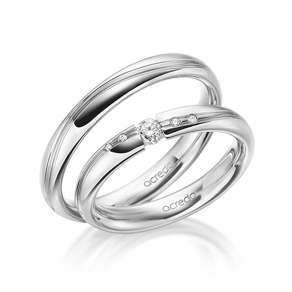 Set Klassieke trouwringen in grijsgoud 14 kt. met in totaal 0,07 ct. Briljant tw/si van acredo