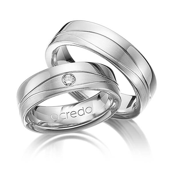 Set Klassieke trouwringen in grijsgoud 14 kt. met in totaal 0,08 ct. Briljant tw/si van acredo - A-1160-6 Set Klassieke trouwringen in grijsgoud 14 kt. met in totaal 0,08 ct. Briljant tw/si van acredo - A-1160-6